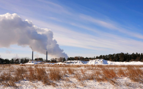 The Xcel Sherco coal-fired power plant in Becker, Minnesota, Feb. 11, 2025. Coal made up 4% more of the state’s energy mix last year than in 2024, according to a recent report. (Anthony Souffle/The Minnesota Star Tribune)