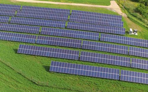 Community solar garden in Minnesota farm MnSEIA